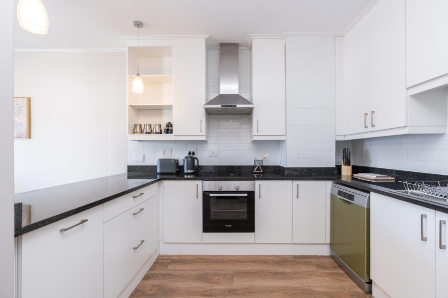 To Let 2 Bedroom Property for Rent in Vredehoek Western Cape